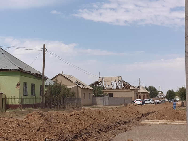 Самый разрушенный микрорайон Арыси будет восстанавливать Атырауская область