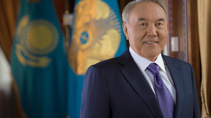 Назарбаев заявил о прекращении своих полномочий