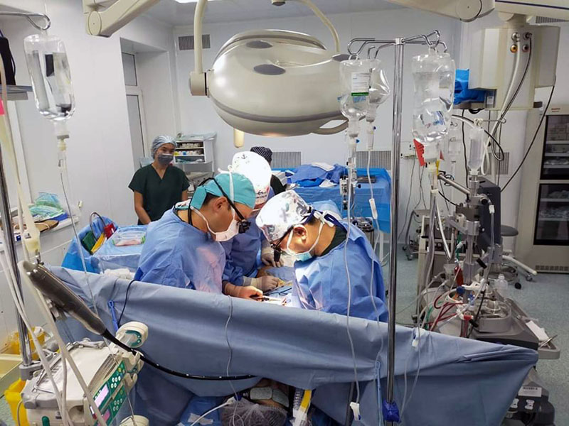 Операцию на открытом сердце сразу после кесарева сечения провели кардиохирурги Шымкента