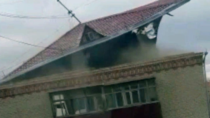 Сорванная ветром крыша убила мужчину в Акмолинской области