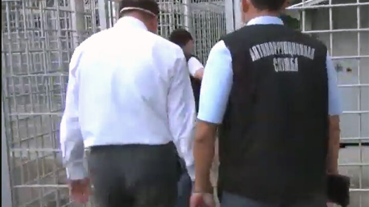 Крупный чиновник Шымкента водворен в изолятор временного содержания