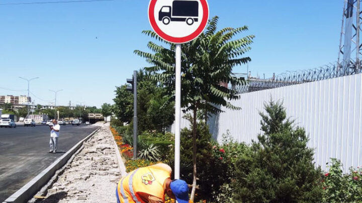 Грузовикам запретили проезжать по центральным улицам Шымкента