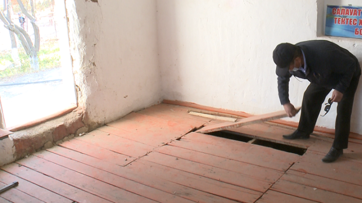 Дыры в полу появились в школе Сарыагашского района