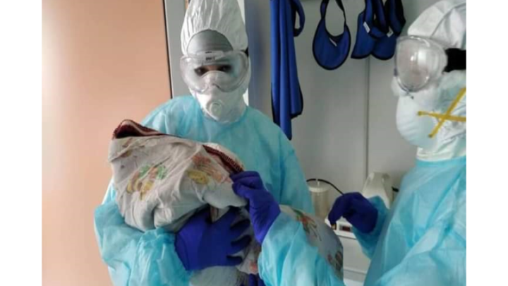 Жительница Шымкента с COVID-19 родила здорового ребенка