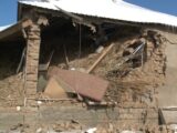 Трое человек пострадали при обрушении стены дома в Шымкенте