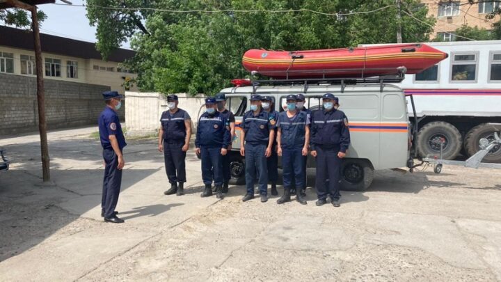 Спасатели Шымкента поехали на помощь коллеге в Жамбылскую область