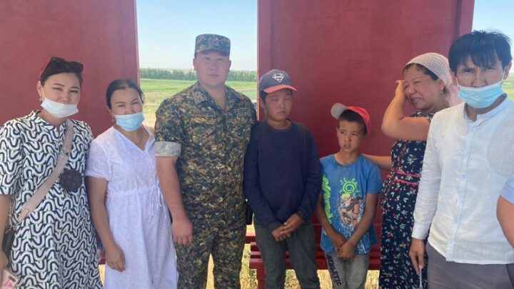 Потерявшихся детей гвардейцы помогли найти в Шымкенте