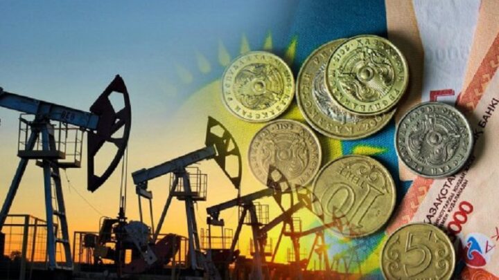 Тенге падает из-за снижения мировых цен на нефть