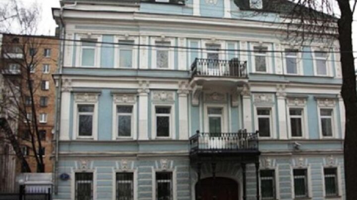 Посольство Казахстана в Москве временно приостанавливает личный прием граждан