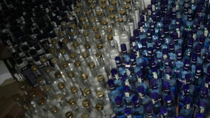 В Шымкенте изъято тысяча бутылок поддельного алкоголя