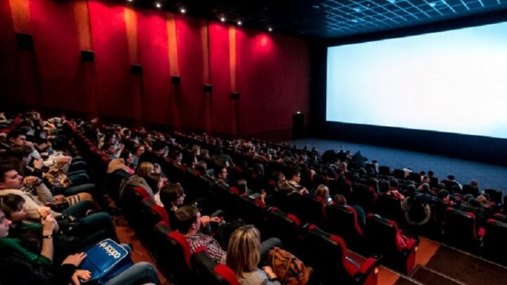Услуги кинотеатров подорожали в Казахстане на 10%, а услуги театров на 27%