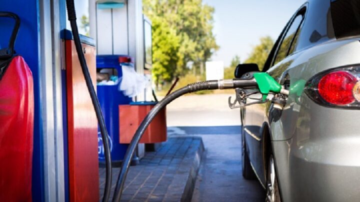 Насколько в Казахстане выросли цены на бензин