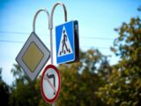 Более 4 тысяч дорожных знаков установят в Шымкенте