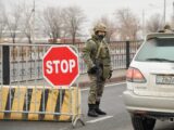 75 человек арестованы за нарушение комендантского часа в Шымкенте
