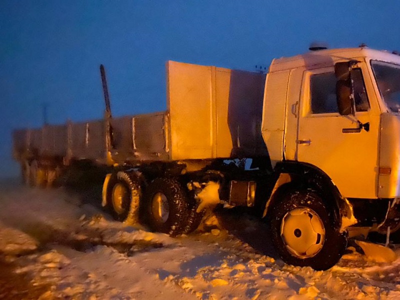 26 человек попали в снежный плен в Туркестанской области