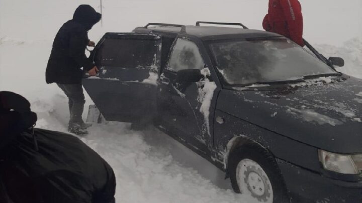 259 человек спасены из снежных заносов за сутки в Казахстане