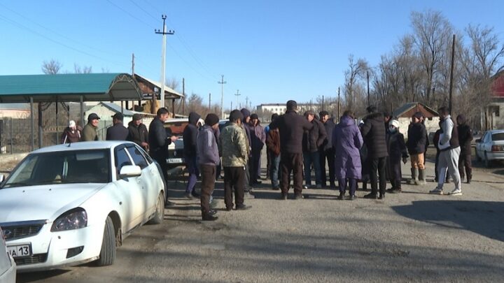 Воду с червями пьют жители села в Туркестанской области