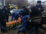 В Шымкенте военнослужащие помогли человеку потерявшему сознание