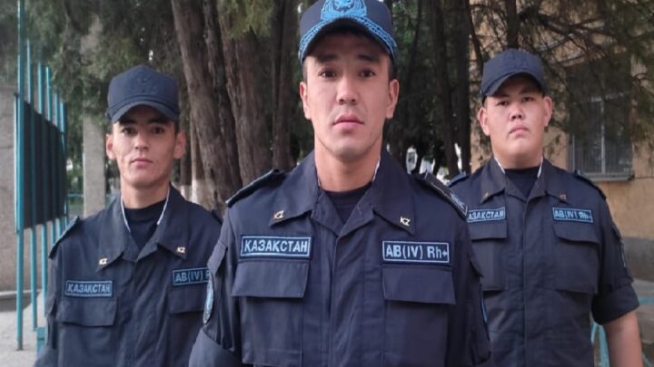 В Шымкенте гвардейцы задержали мужчину с наркотическими веществами