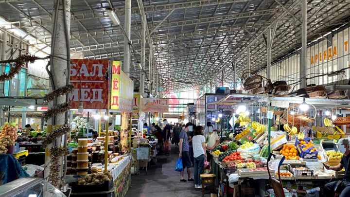 Казахстанцы потратили в магазинах и на рынках страны более 6 триллионов тенге