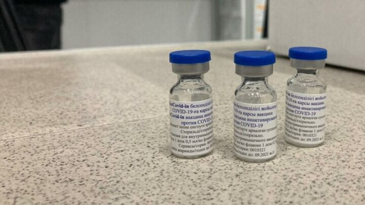 Казахстанскую вакцину QazVac могут признать в ВОЗ