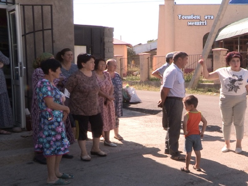 Остаться без помощи во время пожара и болезни боятся жители микрорайона в Шымкенте