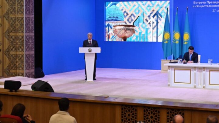 Президент Казахстана в Туркестане: особый статус города, важные заявления и награждение достойных