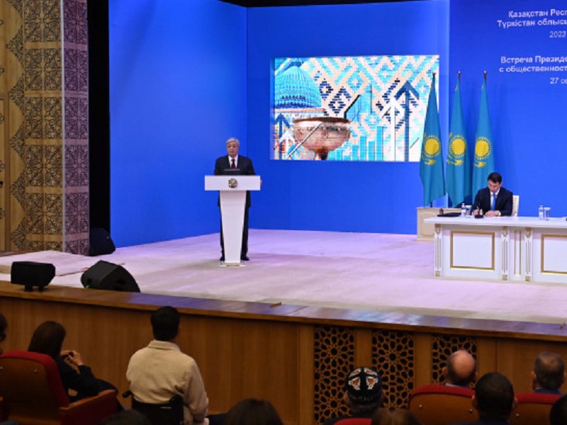 Президент Казахстана в Туркестане: особый статус города, важные заявления и награждение достойных