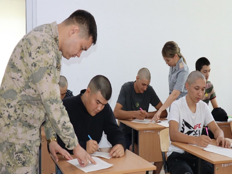 В Шымкенте свыше 700 граждан призвали в армию
