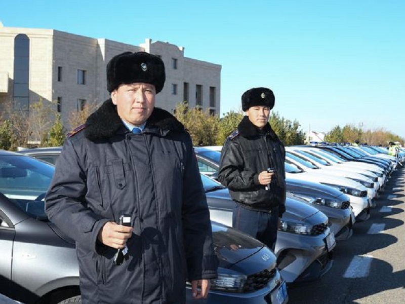 Новые служебные автомобили получили полицейские Туркестанской области