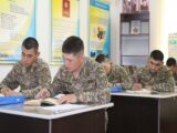 В Шымкенте военнослужащие готовятся поступить на льготное высшее образование