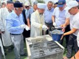 Глава ДУМК заложил камень в основание новой мечети в Карашыке