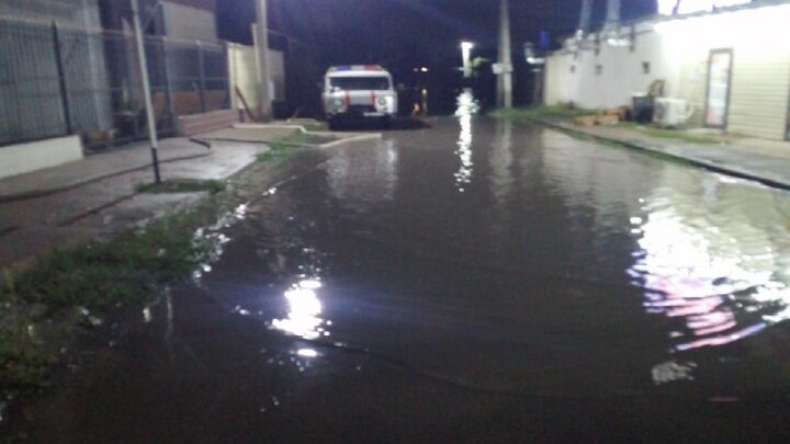 В Шымкенте по 8 адресам откачали 367 м3 воды