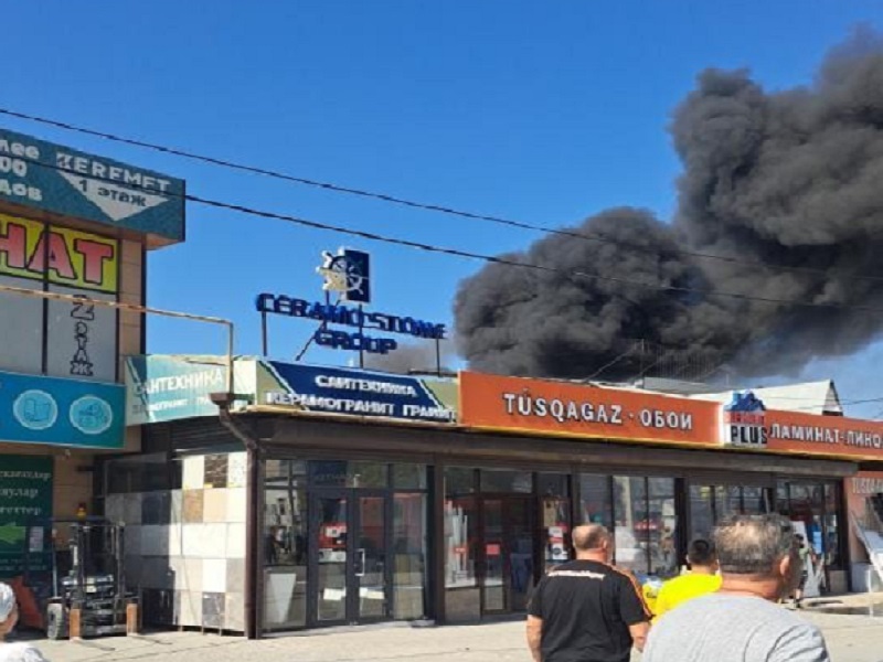В Шымкенте пожар по ул. Айтеке би потушен