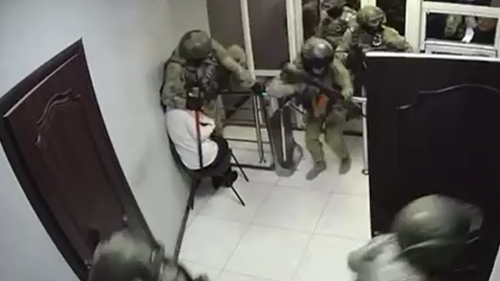 Во время визита спецназа в ЦОН Шымкента были изъяты документы