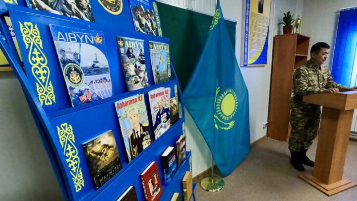Воспитательный час посвященный Дню независимости проведен в казахстанском гарнизоне