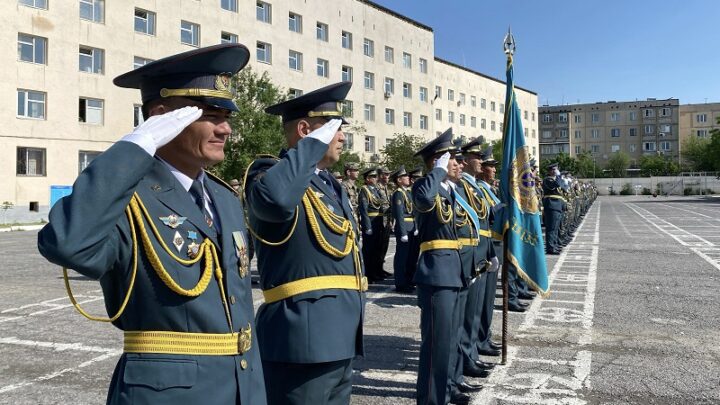 День защитника Отечества и день Победы отпраздновали гвардейцы в Шымкенте