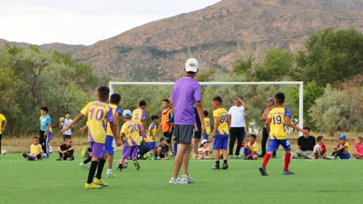 Каждый желающий казахстанец сможет стать футбольным тренером