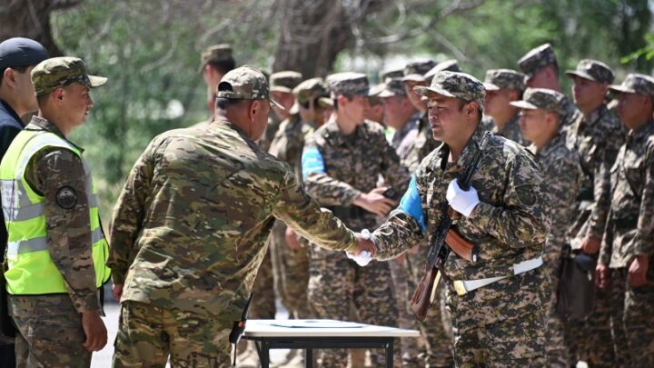 В Шымкенте 80 военнообязанных дали клятву на верность Родине