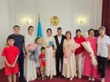  Жемчужная свадьба стала частью празднования 30-летия Конституции в Шымкенте