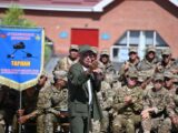 Солдаты встретились с автором военных песен Виватом Басовым