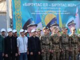 В Шымкенте прошли торжественные проводы первой команды призывников