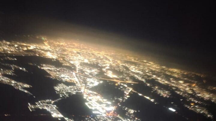 Заоблачную стоимость парковки около аэропорта Шымкента объяснили в акимате