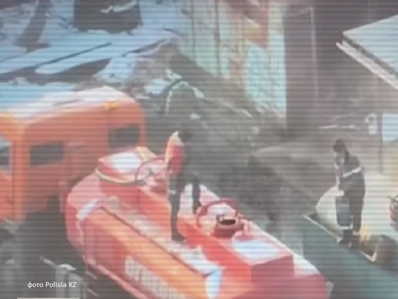 Преступная группа похищала нефтепродукты с шымкентского НПЗ