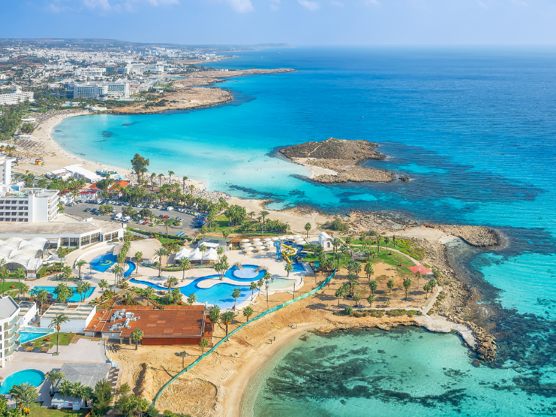 Улететь на Кипр можно будет на прямом авиарейсе с июня этого года