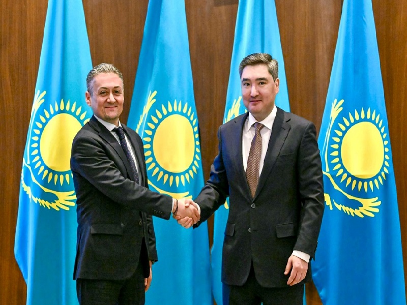 Олжас Бектенов обсудил с Beeline Kazakhstan вопросы развития цифровой инфраструктуры