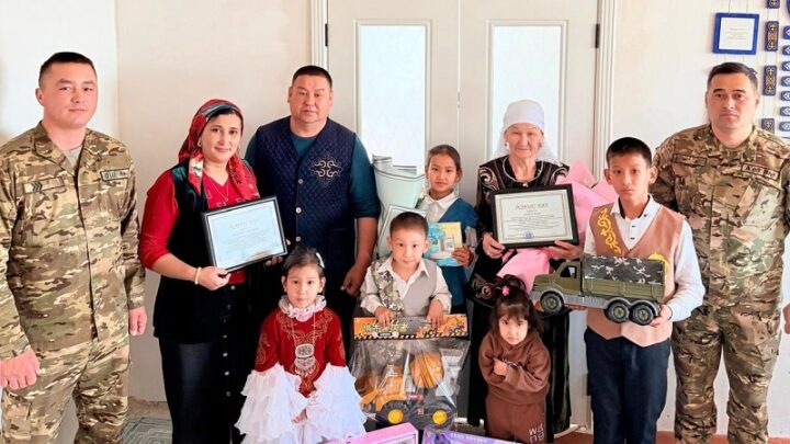 В Шымкенте гвардейцы отмечают декаду Наурызнама