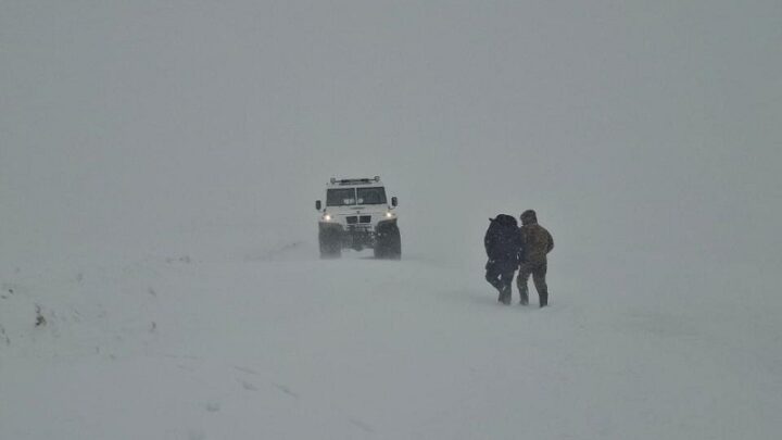 7–9 марта спасатели МЧС эвакуировали 78 человек и вызволили 29 авто