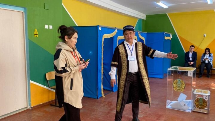 К 16.00 на участки референдума пришли 72,61% избирателей