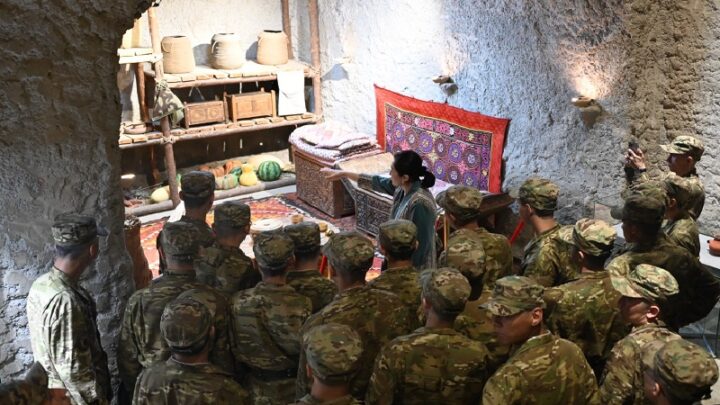 Солдаты ознакомились с историко-культурным комплексом «Шымкала»